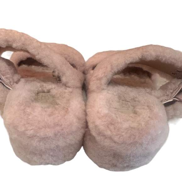 UGG Women’s Fuzz Yeah Pink Comfy Slip On Sandals Size US 7 - Picture 3 of 8